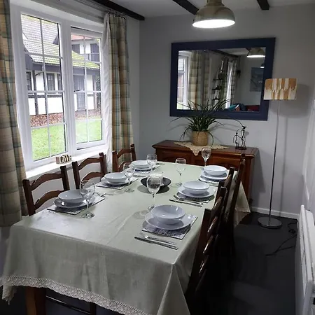 3.9. Tudor Court Hayle Exterior photo