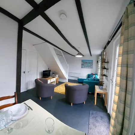 3.9. Tudor Court Hayle Exterior photo