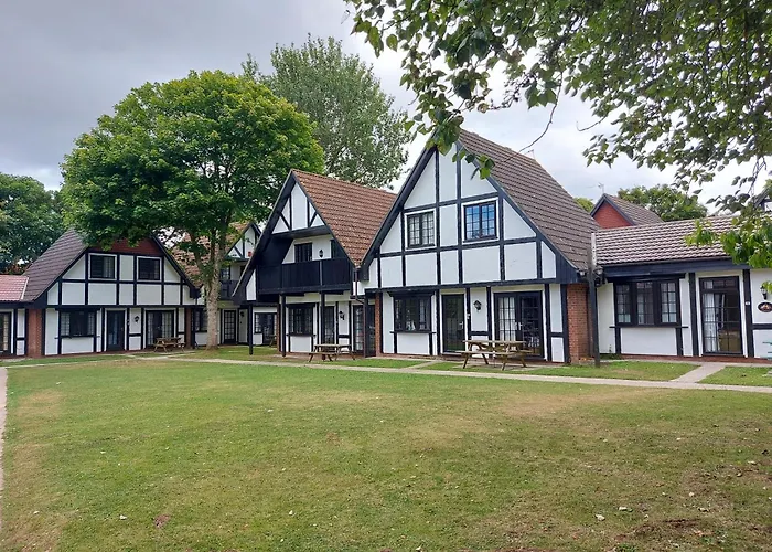 3.9. Tudor Court