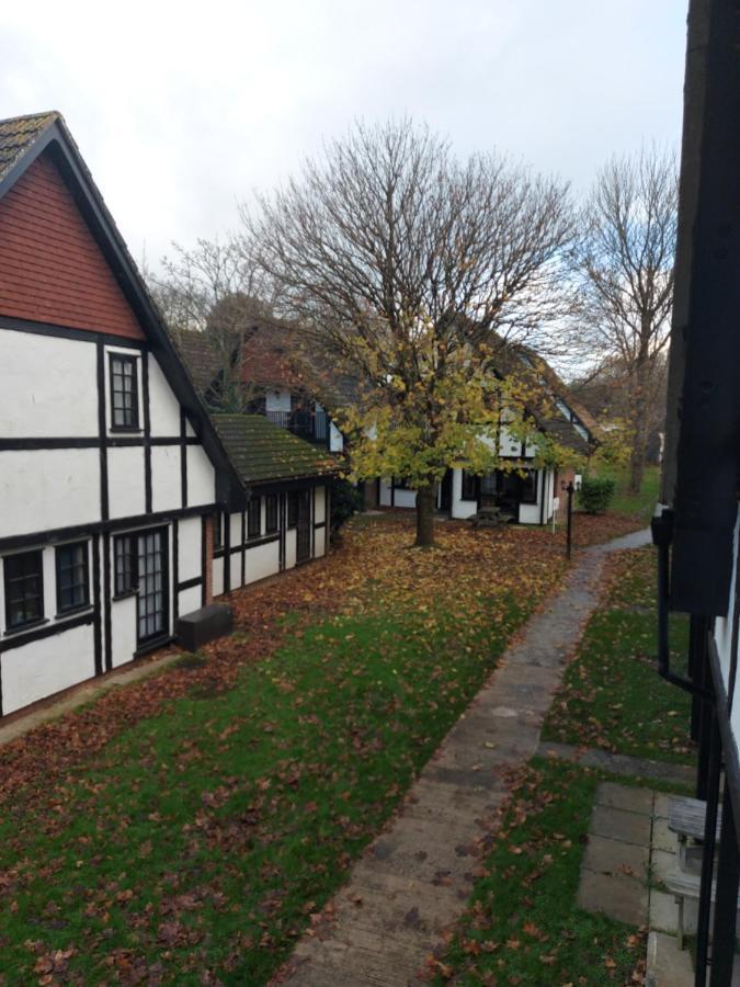 3.9. Tudor Court Hayle