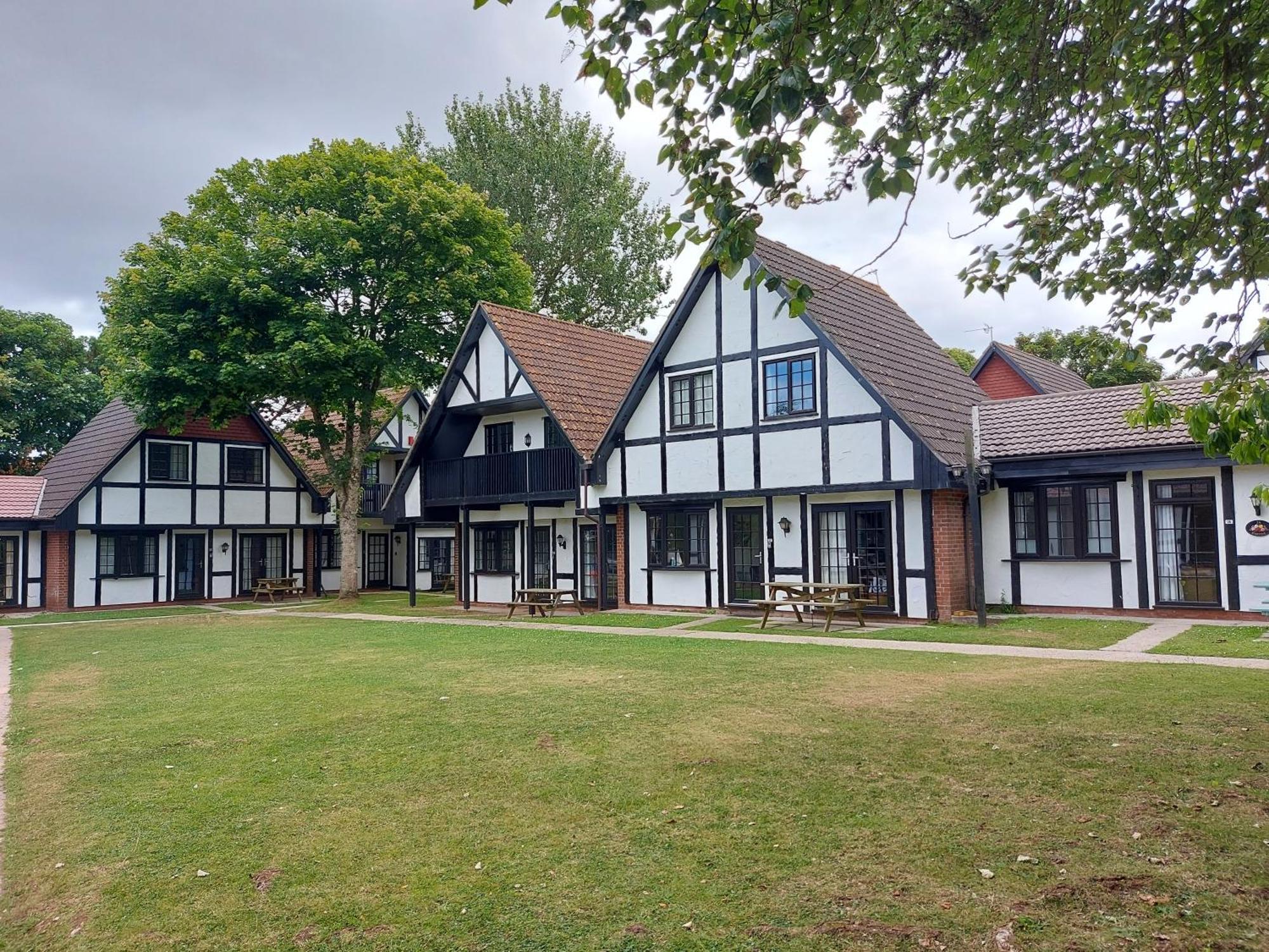 3.9. Tudor Court *